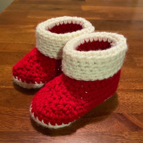 Handmade Baby Booties👶 - Picture 3 of 5